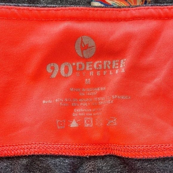90 degree by Reflex leggings - Picture 3 of 3
